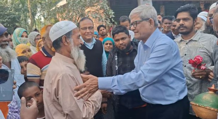 ছোট-বড় সবার ‘স্যার’ মির্জা ফখরুল দিন-রাত প্রচারণায়